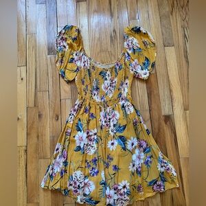 Blue Rain Floral Mini Dress in sz Medium